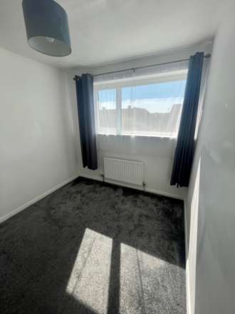 Hopwood Close, Newbury, Image 11