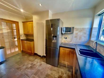 Hopwood Close, Newbury, Image 5