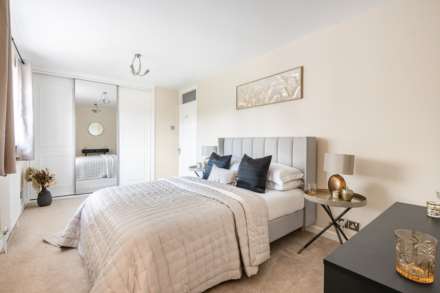 Woodrow Drive, Wokingham, Image 8