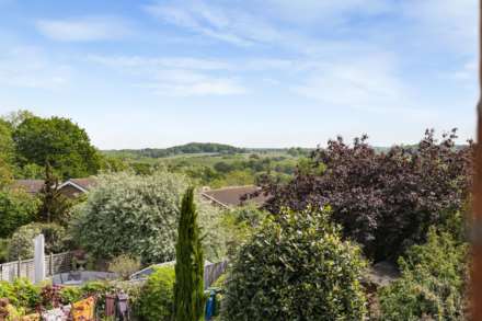 Terrace Road North, Binfield, Image 14