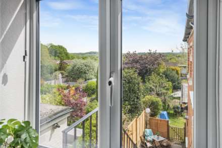 Terrace Road North, Binfield, Image 3