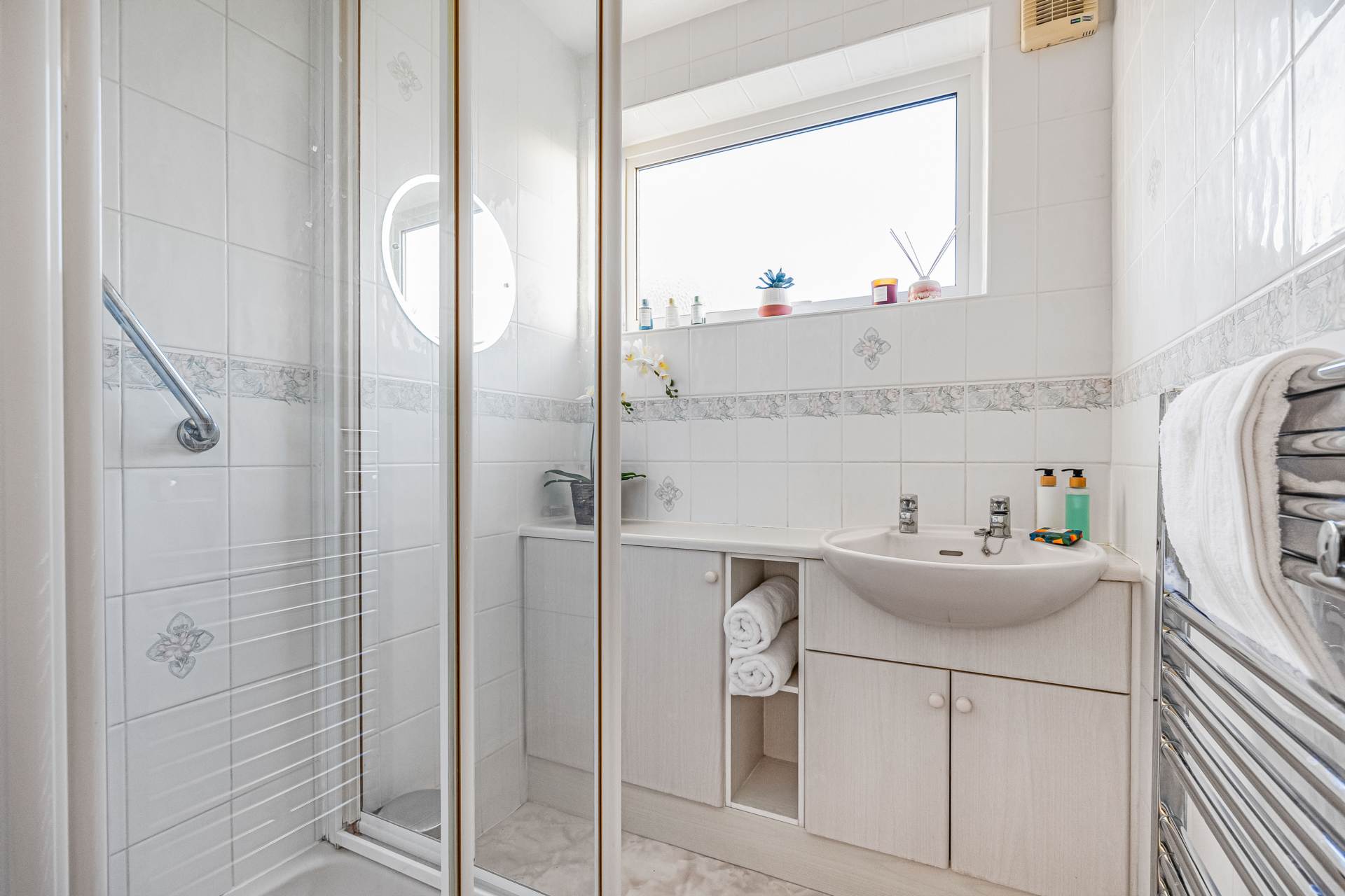 The Ridings, Emmer Green, Image 15