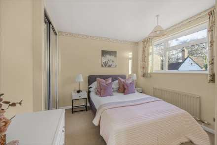 The Ridings, Emmer Green, Image 13