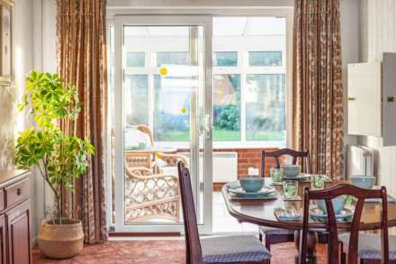 The Ridings, Emmer Green, Image 4