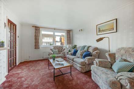 The Ridings, Emmer Green, Image 5