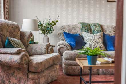 The Ridings, Emmer Green, Image 6