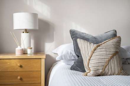 Kennedy Drive, Pangbourne, Image 11