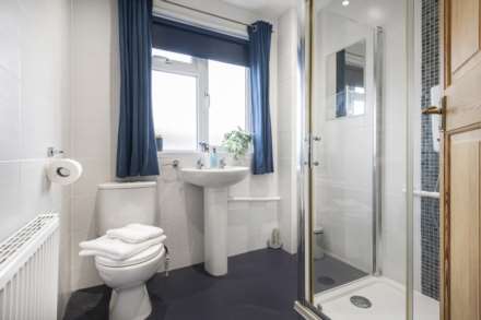 Kennedy Drive, Pangbourne, Image 15