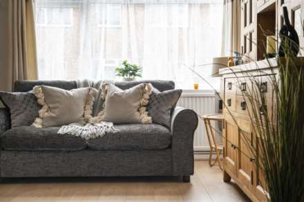 Kennedy Drive, Pangbourne, Image 4