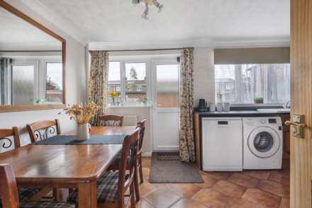 Kennedy Drive, Pangbourne, Image 5