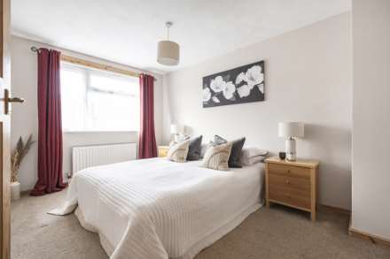 Kennedy Drive, Pangbourne, Image 9