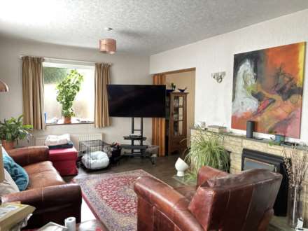 Wetherby Close, Emmer Green, Image 2