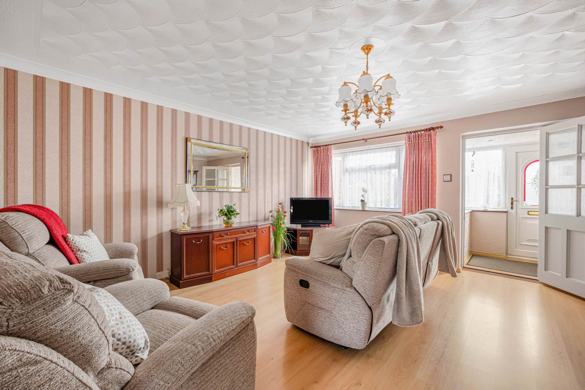 Poole Close, Tilehurst, Image 3