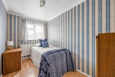 Poole Close, Tilehurst, Image 10