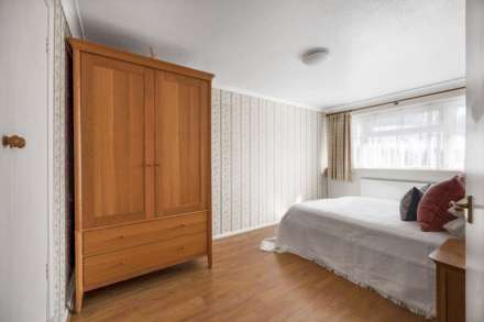 Poole Close, Tilehurst, Image 8