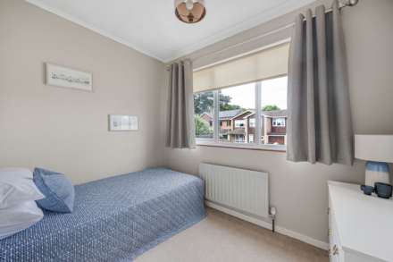 Staverton Close, Wokingham, Image 18