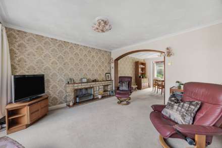 Staverton Close, Wokingham, Image 2