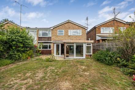 Staverton Close, Wokingham, Image 22