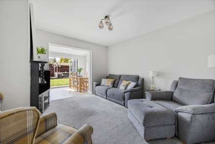 St Michaels Road, Tilehurst, Image 4