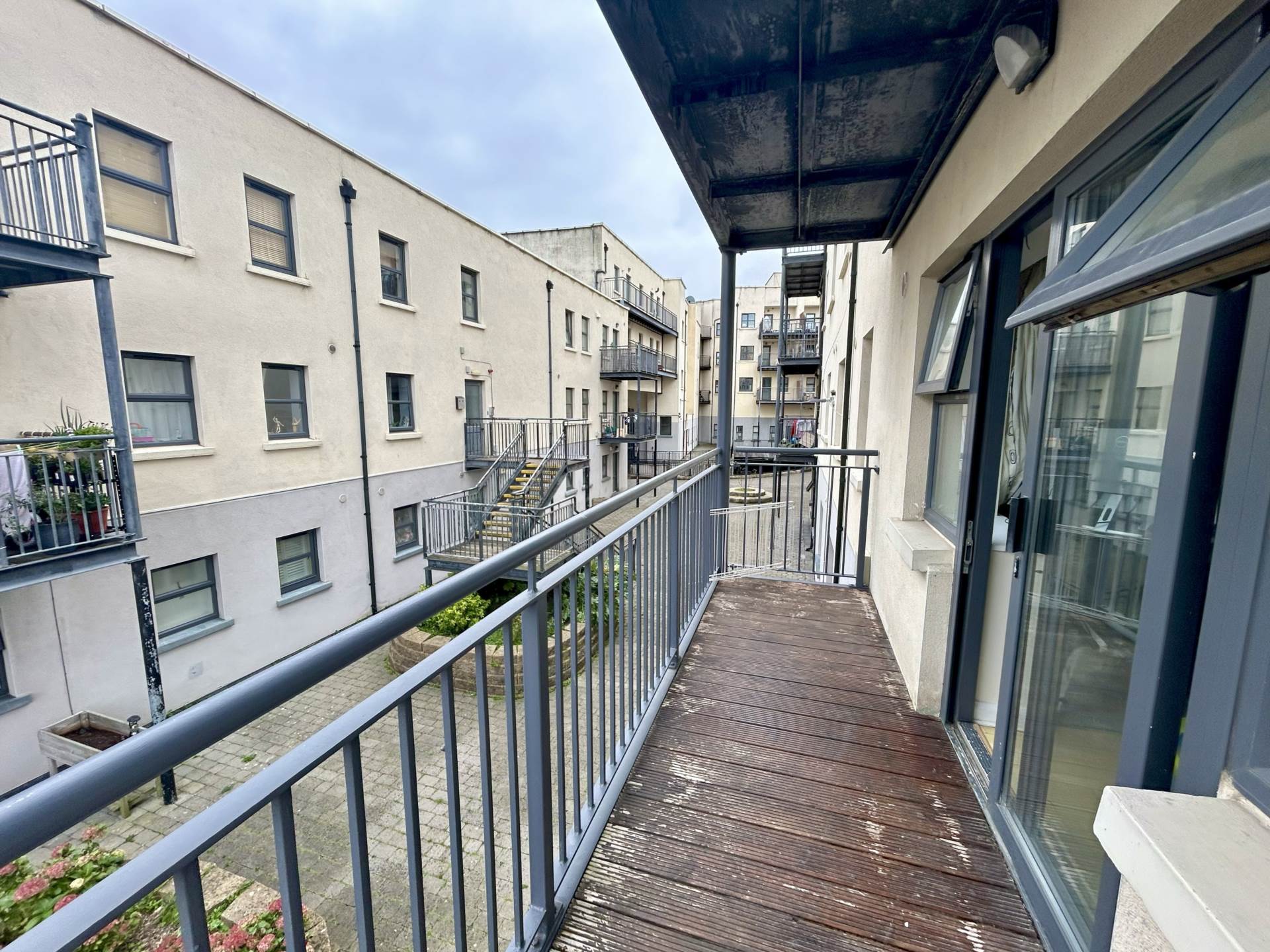 203 Block E, An tSean Mhargadh, Greenlanes, Drogheda, Co. Louth 203 Block E, An tSean Mhargadh, Greenlanes, Drogheda, Co. Louth