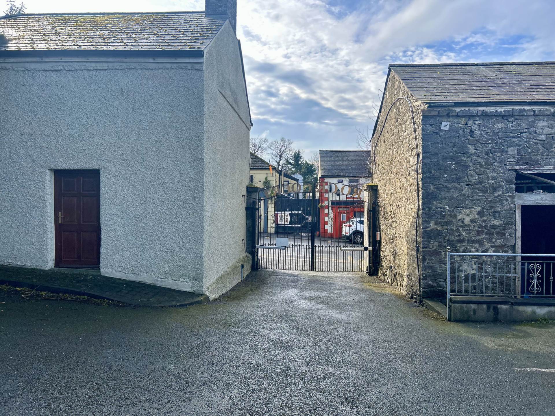 3 Rock House, The Square, Slane, Co. Meath C15 DE9N 3 Rock House, The Square, Slane, Co. Meath C15 DE9N
