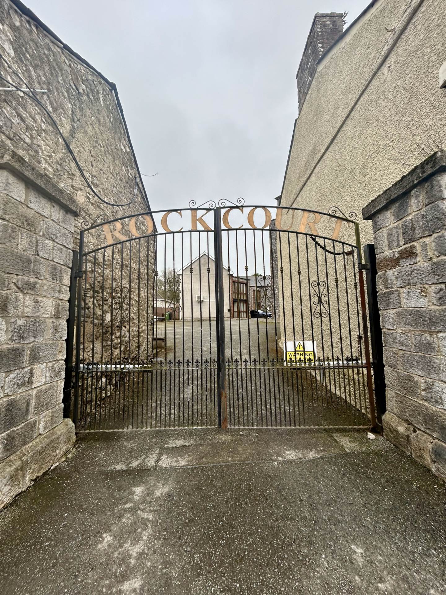 3 Rock House, The Square, Slane, Co. Meath C15 DE9N 3 Rock House, The Square, Slane, Co. Meath C15 DE9N