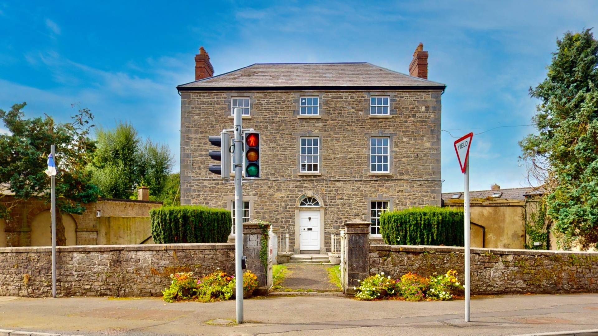 Regina House, The Square, Slane, Co. Meath C15 WP04 Regina House, The Square, Slane, Co. Meath C15 WP04