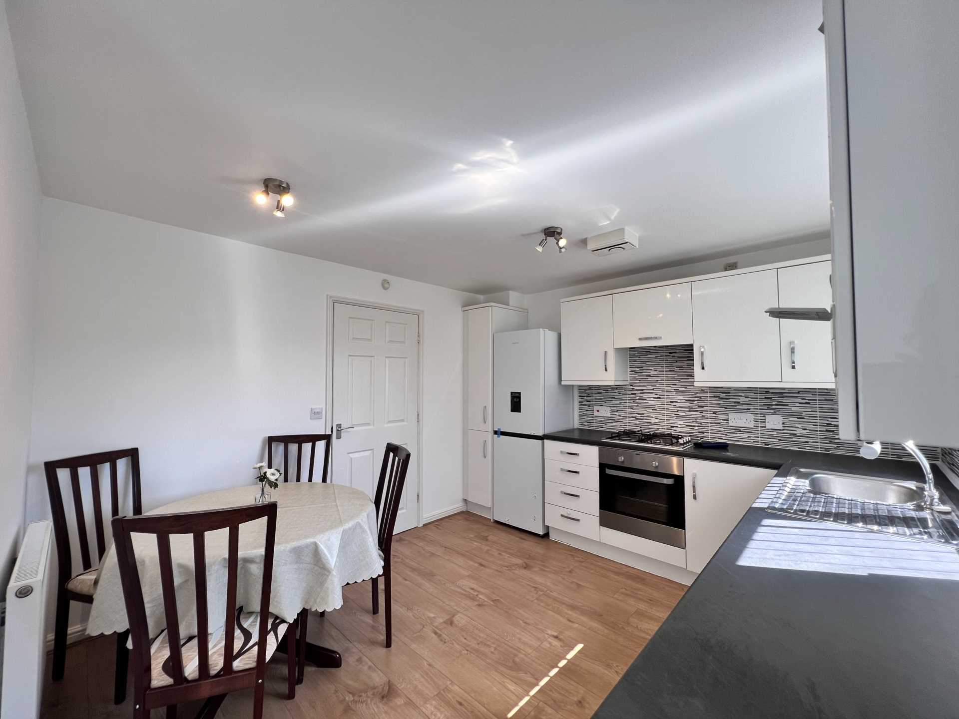 Metcombe Way, Manchester, Image 21