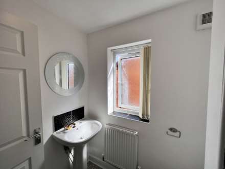 Metcombe Way, Manchester, Image 7