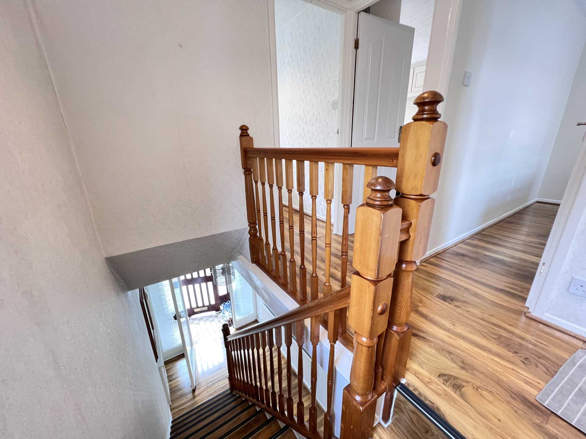 3 bedroom Semi-Detached House Available,Urmstom, Image 10