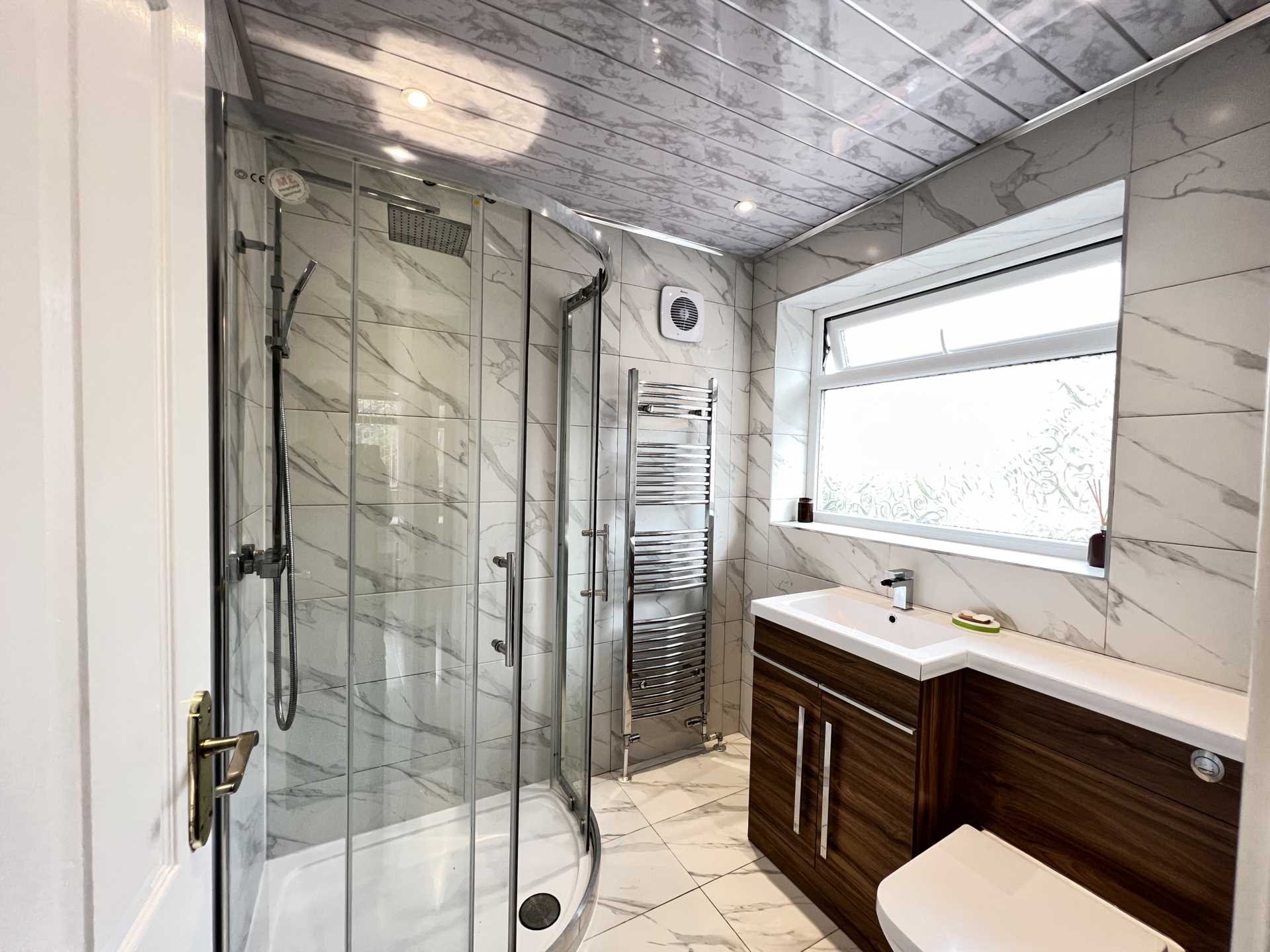 3 bedroom Semi-Detached House Available,Urmstom, Image 11