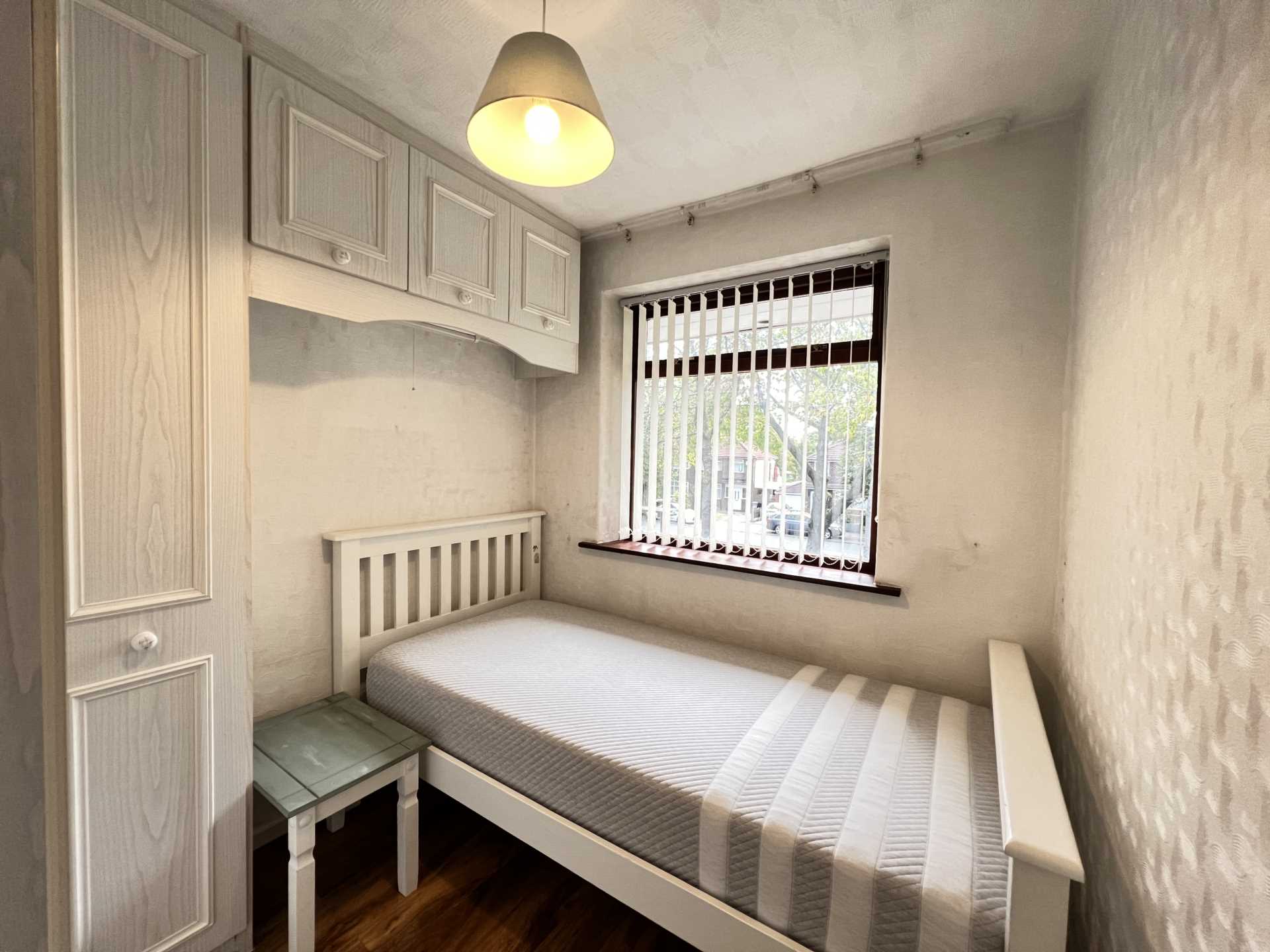 3 bedroom Semi-Detached House Available,Urmstom, Image 12