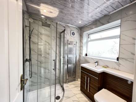 3 bedroom Semi-Detached House Available,Urmstom, Image 11