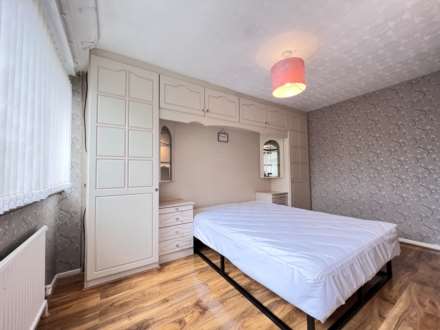 3 bedroom Semi-Detached House Available,Urmstom, Image 16