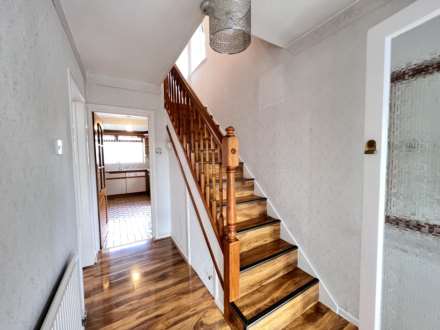 3 bedroom Semi-Detached House Available,Urmstom, Image 2