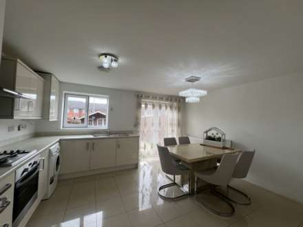 Barsham Close, Manchester, Image 3