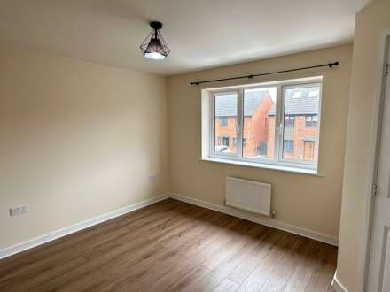 Riverside Way, Salford, Image 2
