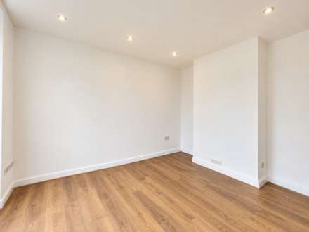 Caldervale Avenue, Chorlton Cum Hardy, Image 10