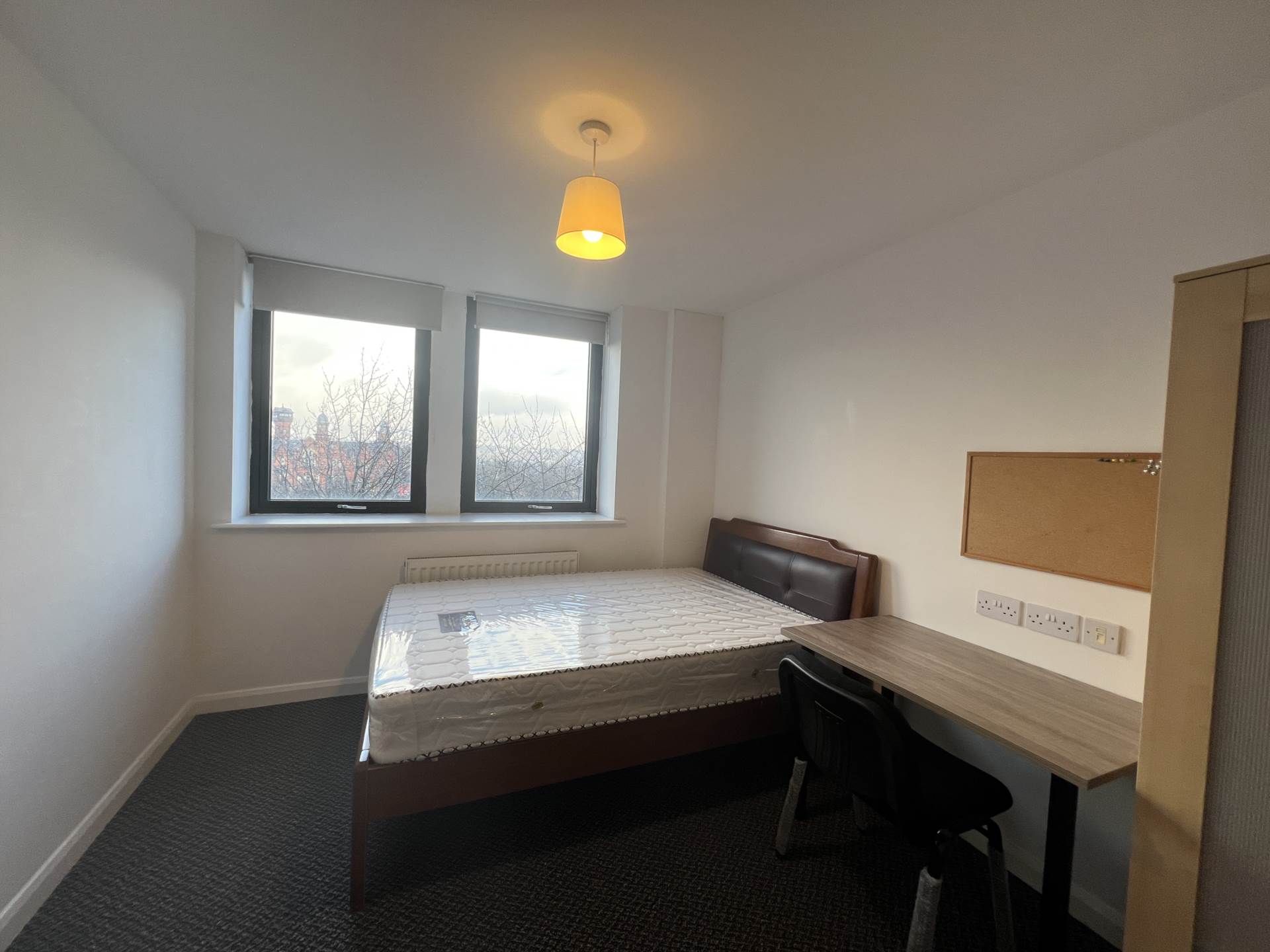 En-suite room, in Gardner Street, Salford, Image 2