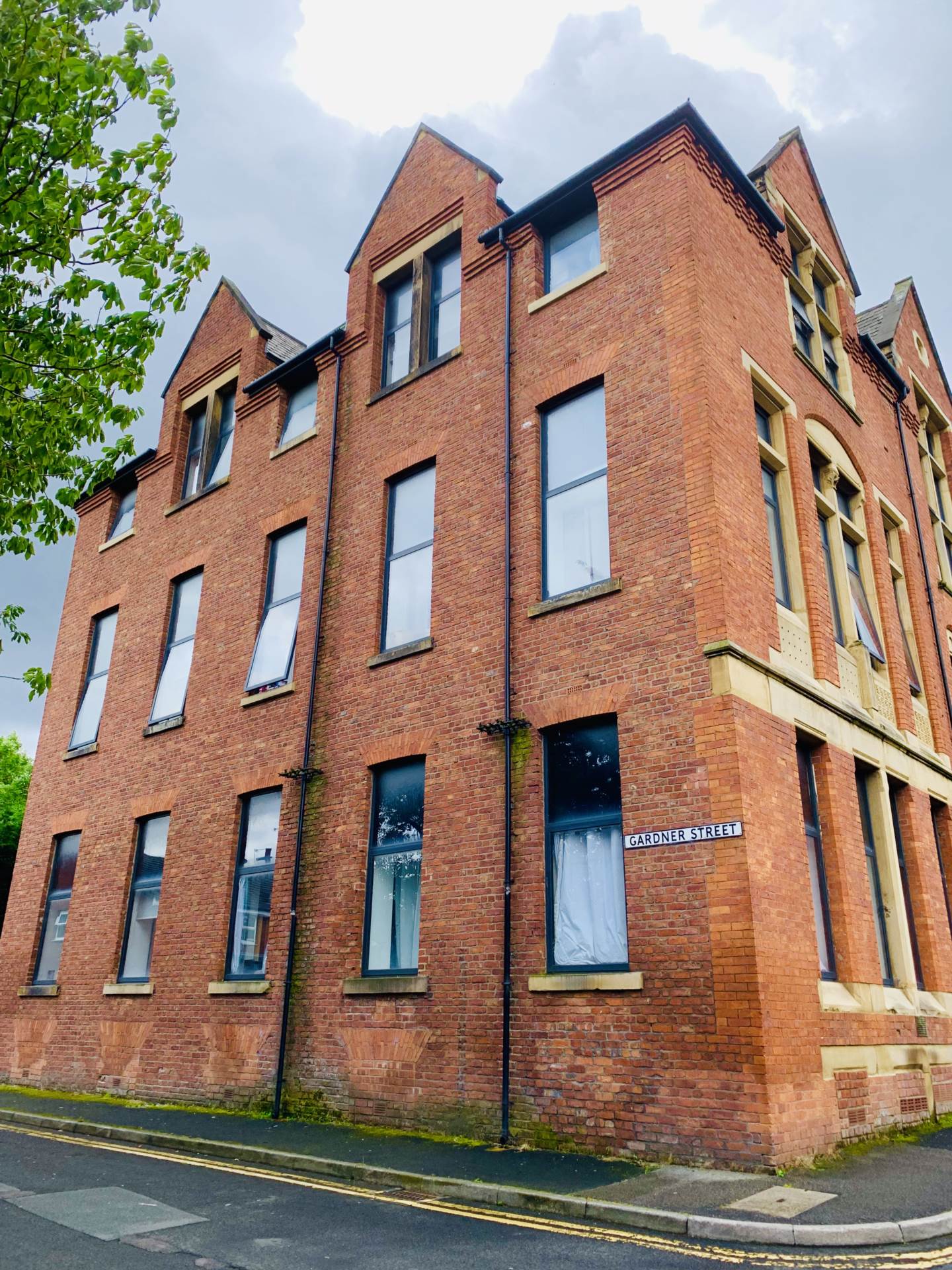 En-suite room, in Gardner Street, Salford, Image 6