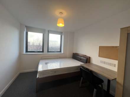 En-suite room, in Gardner Street, Salford, Image 2