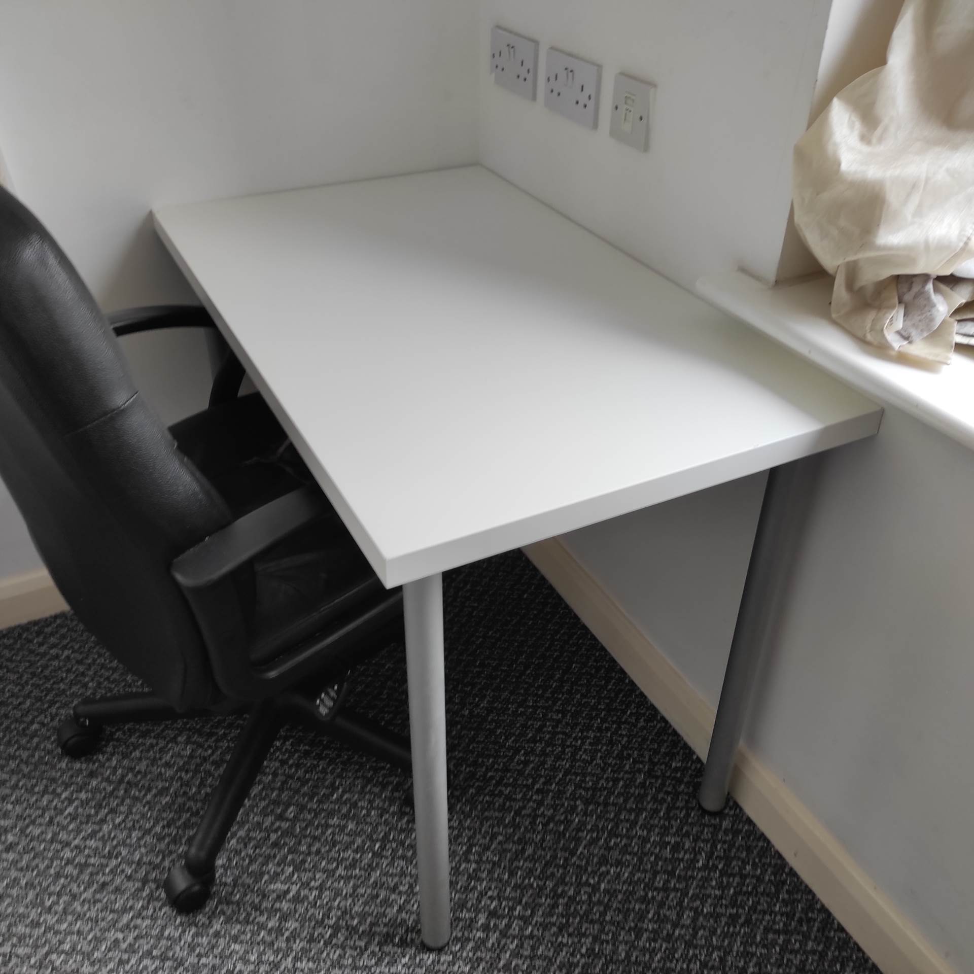 En-suite room, in Gardner Street, Salford, Image 6