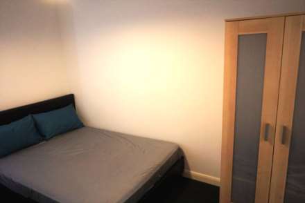 En-suite room, in Gardner Street, Salford, Image 5