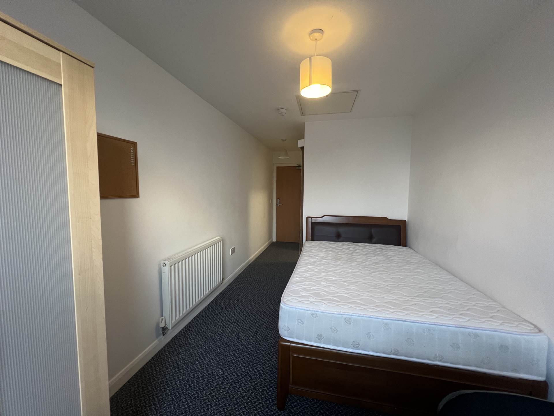 En-suite Double Room, in Gardner Street, Salford, Image 3