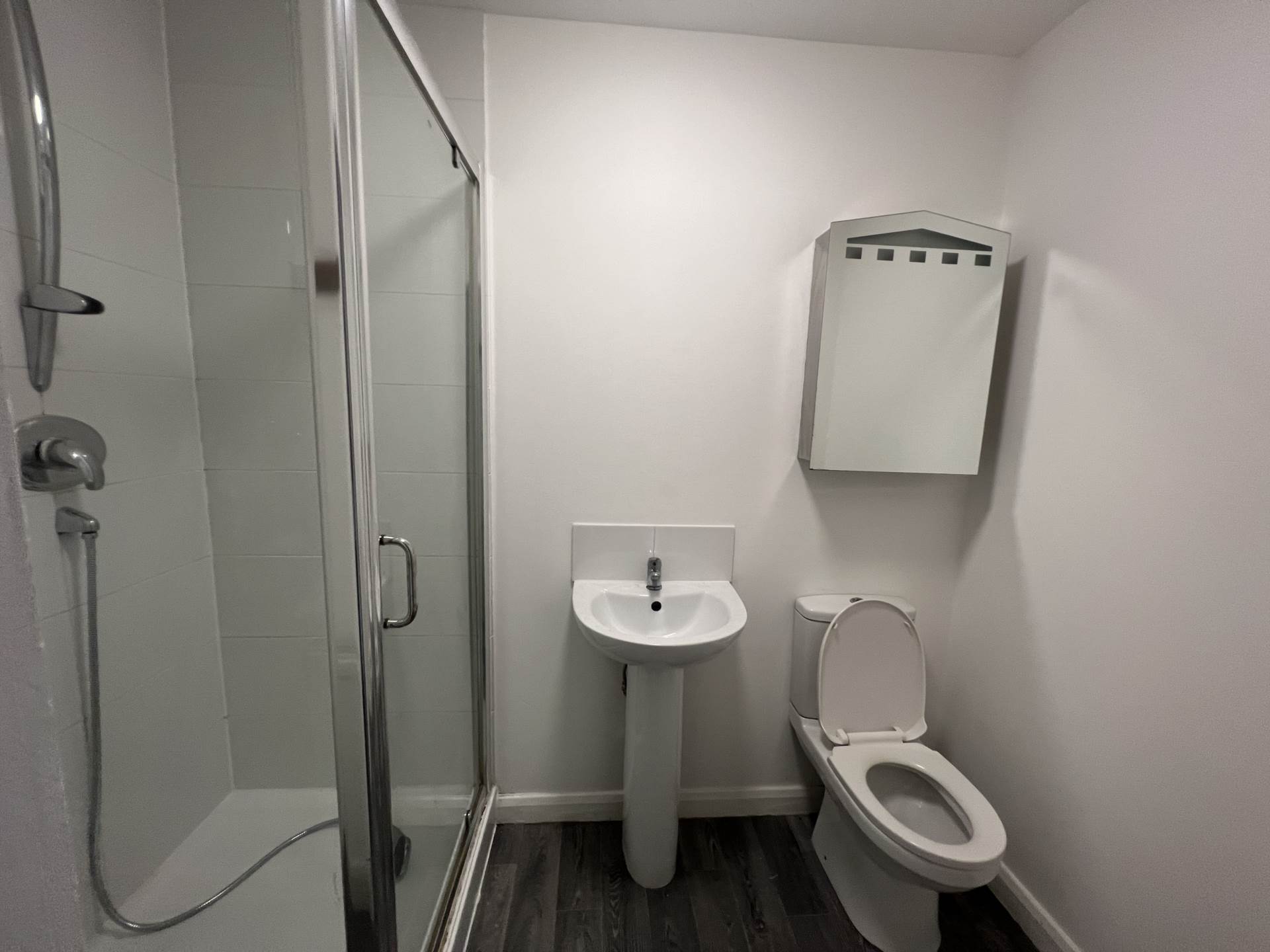 En-suite Double Room, in Gardner Street, Salford, Image 4