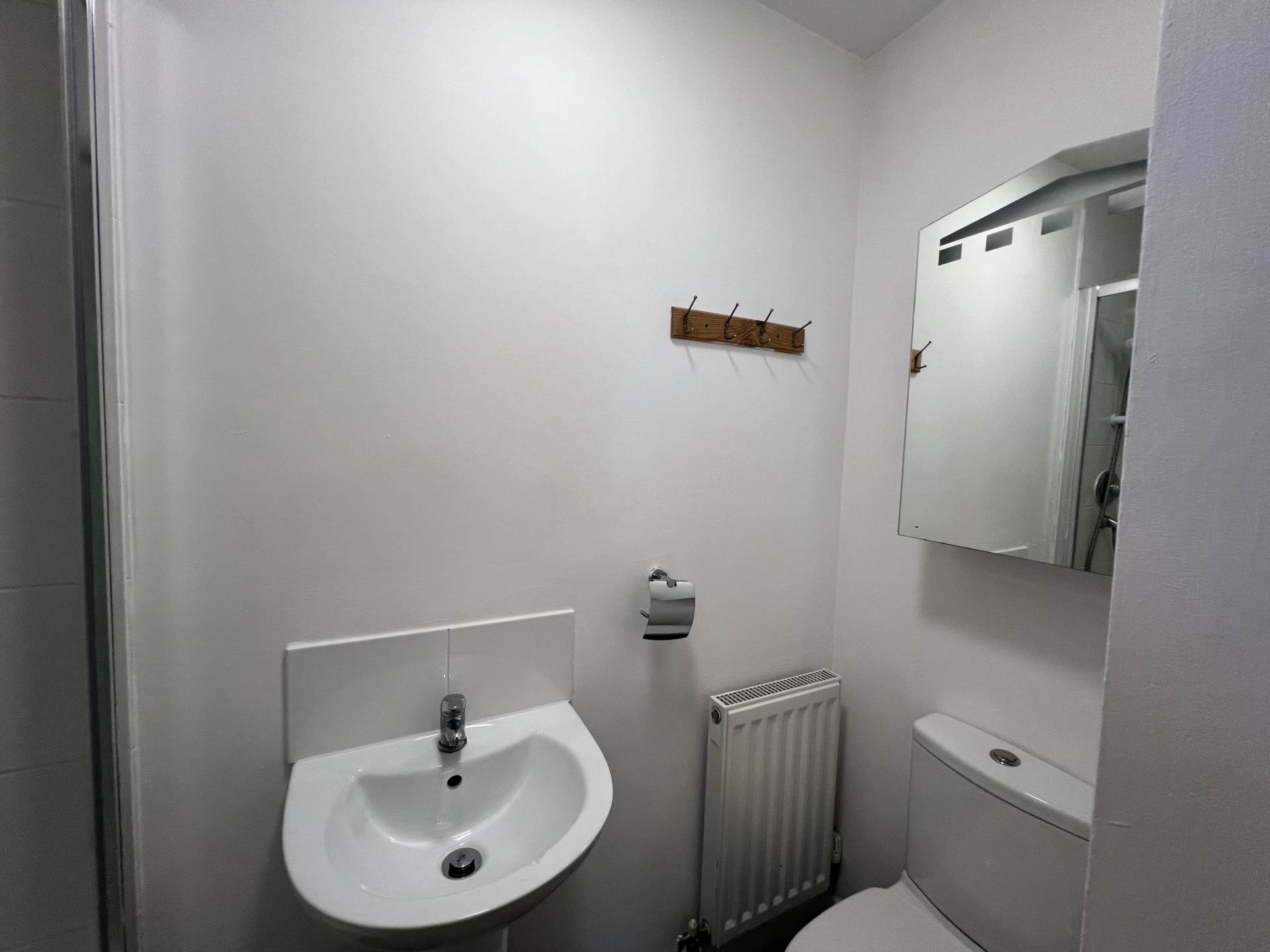 En-suite room, in Gardner Street, Salford, Image 6