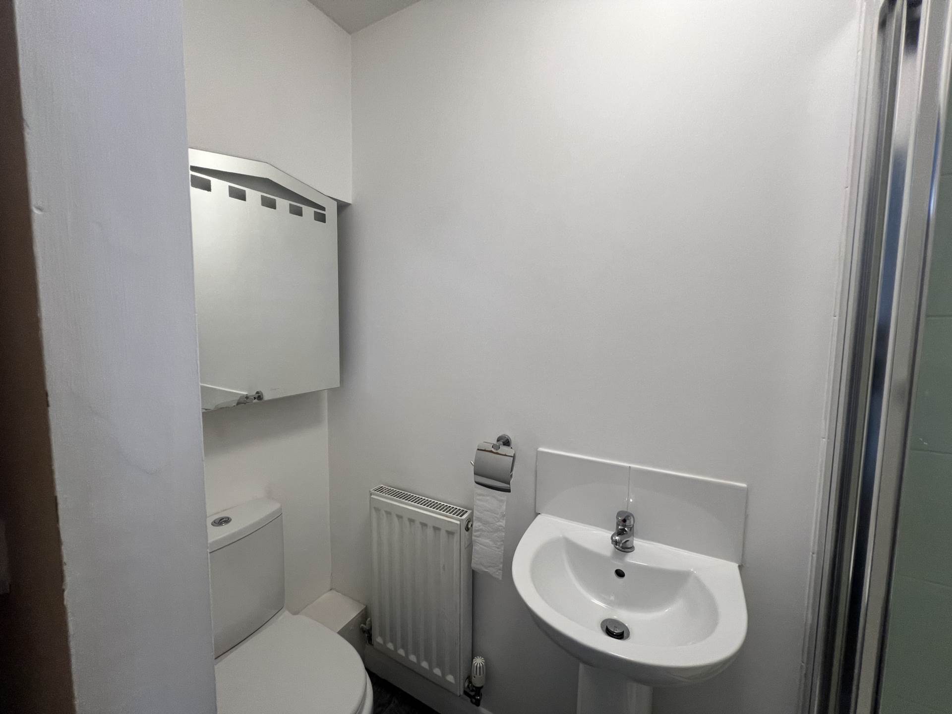 En-suite room, in Gardner Street, Salford, Image 5