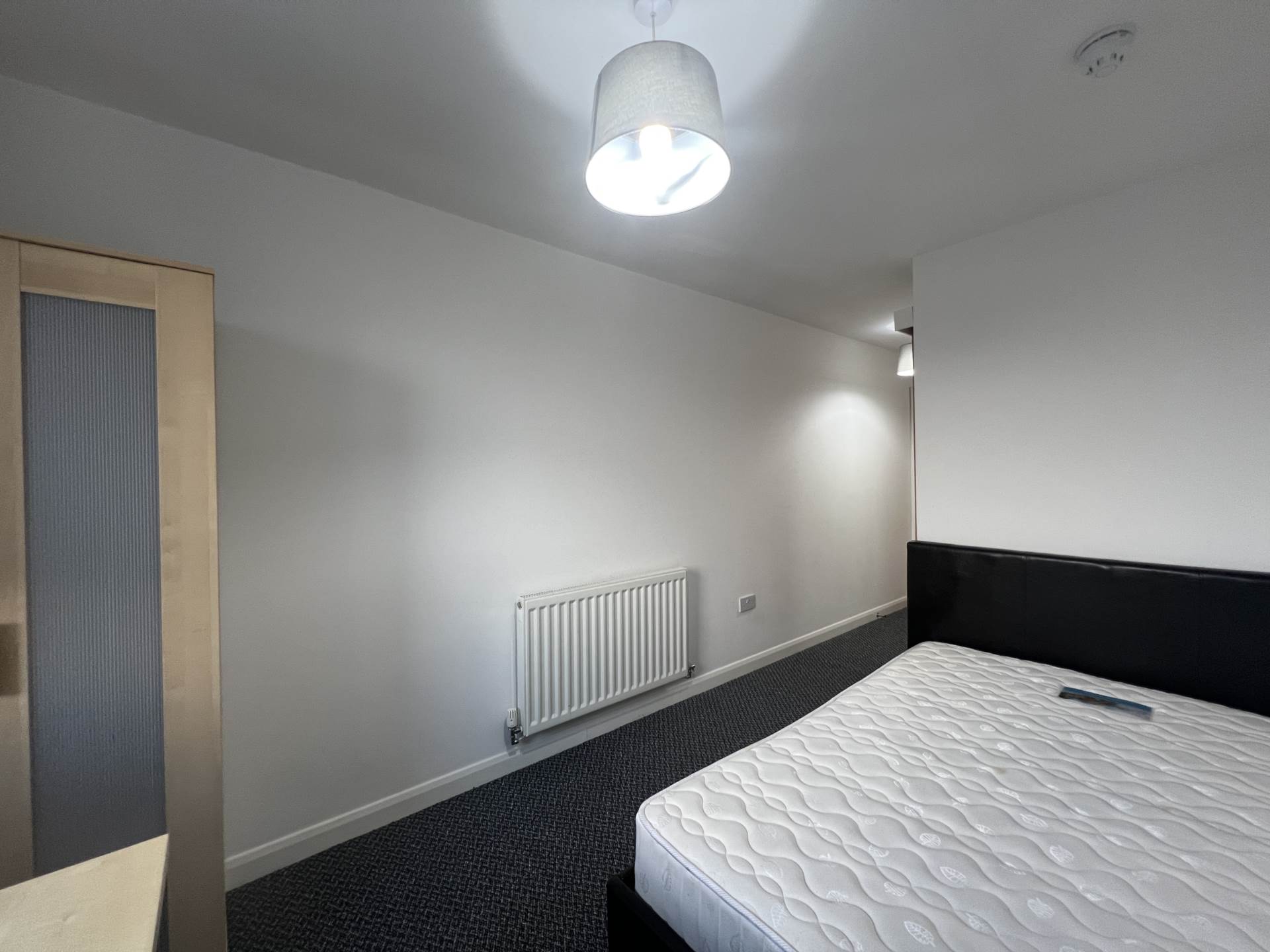 En-suite room, in Gardner Street, Salford, Image 3