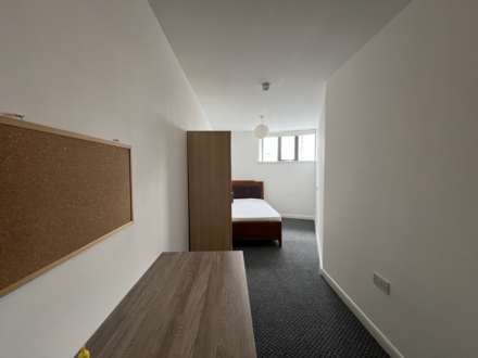 En-suite Room, On Broad Street, Salford (ID# 50), Image 2