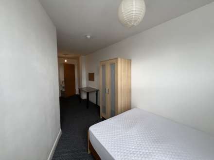 En-suite Room, On Broad Street, Salford (ID# 50), Image 3